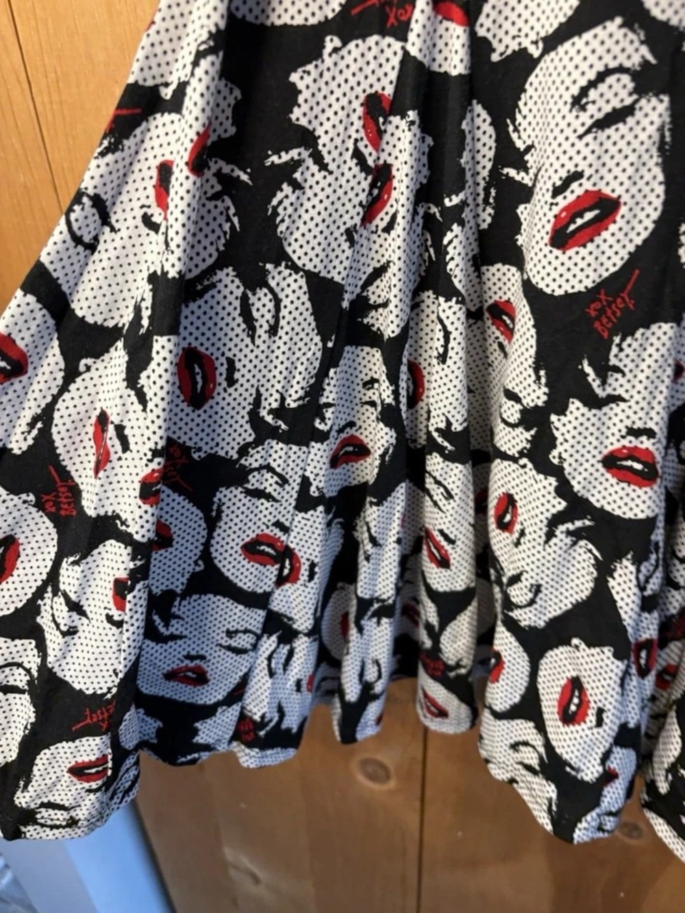 Betsey Johnson Black & White Pop-Art Face Print Midi Dress with Red Lips - Picture 12 of 15